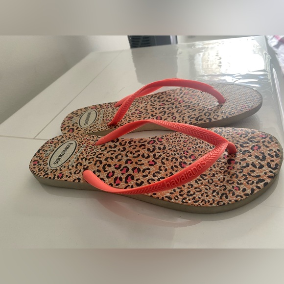 Leopard printed flip-flops- HAVAIANAS - Picture 2 of 3